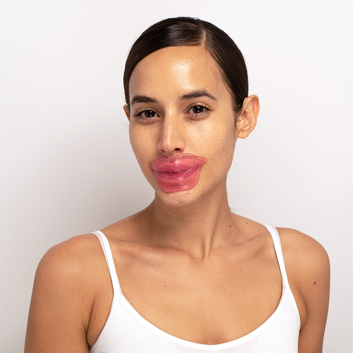 girl wearing a miss spa hydrogel lip mask for dry lips